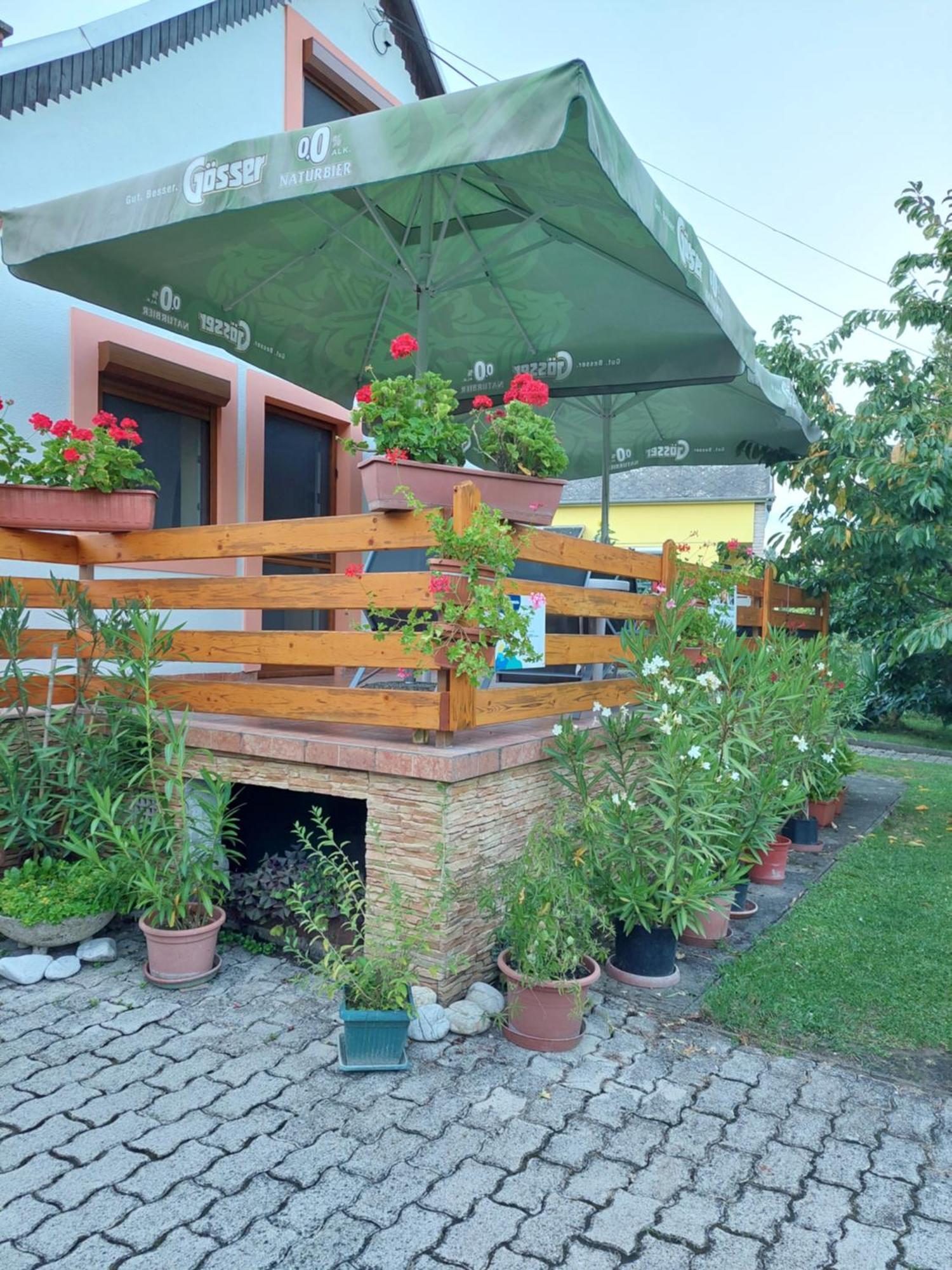 Lonci Apartman Zalakaros Exterior foto