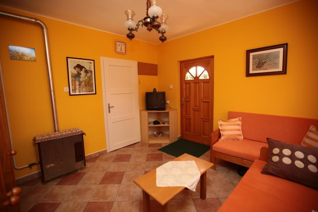 Lonci Apartman Zalakaros Exterior foto