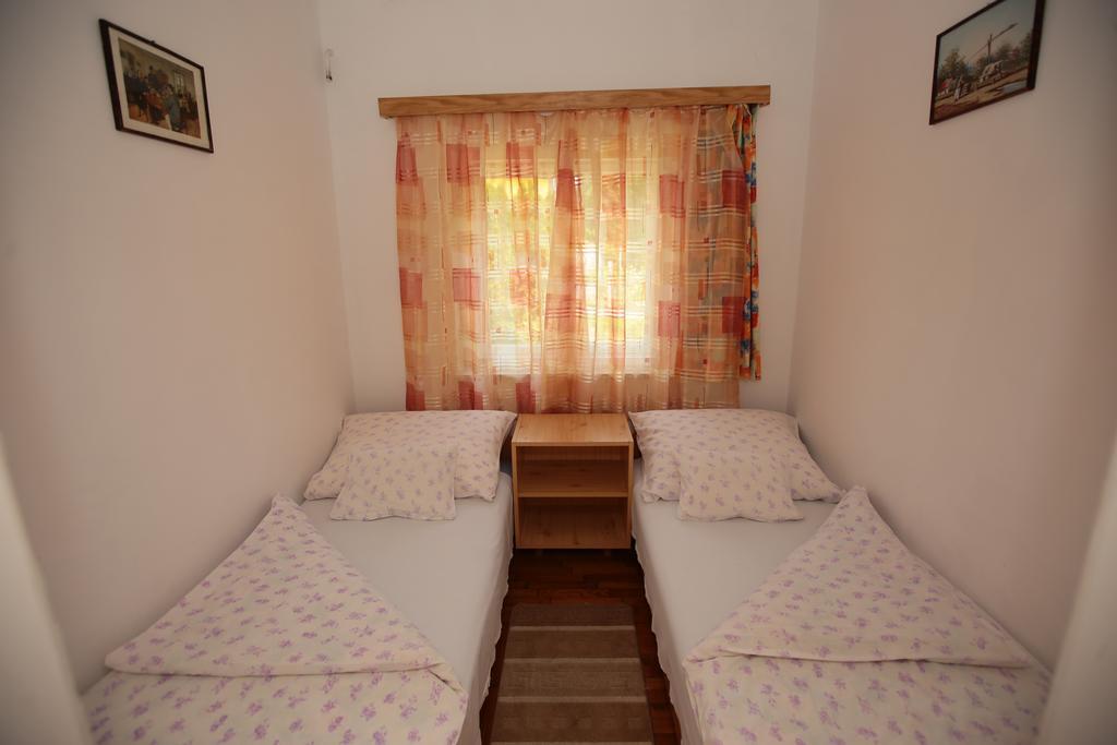 Lonci Apartman Zalakaros Exterior foto